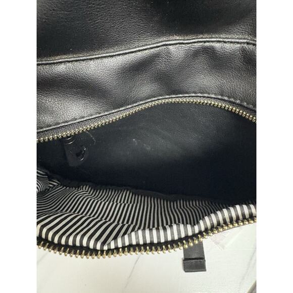 Vegan Leather Backpack Black Classic Sleek - Picture 3 of 4